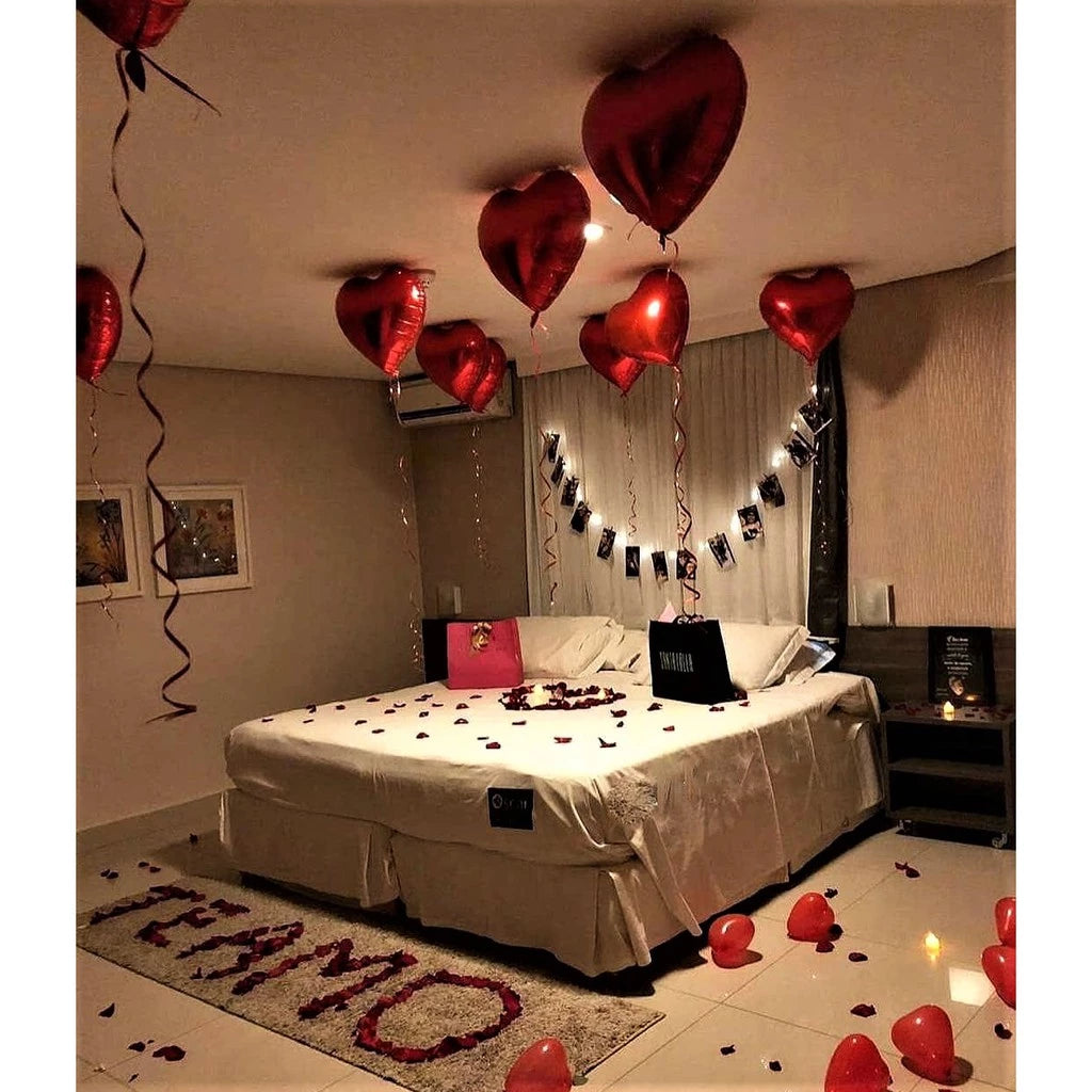 Kit Romântico 200 Pétalas Rosas Vermelhas + 03 Balões Coração Metalizado + 10 Velas Namorados