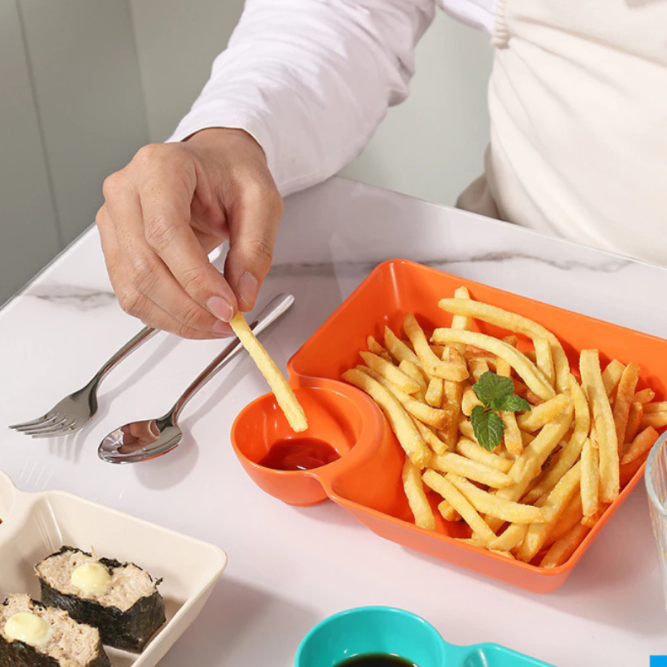 KIT com 4 Pratos de Petiscos com Molheira Integrada