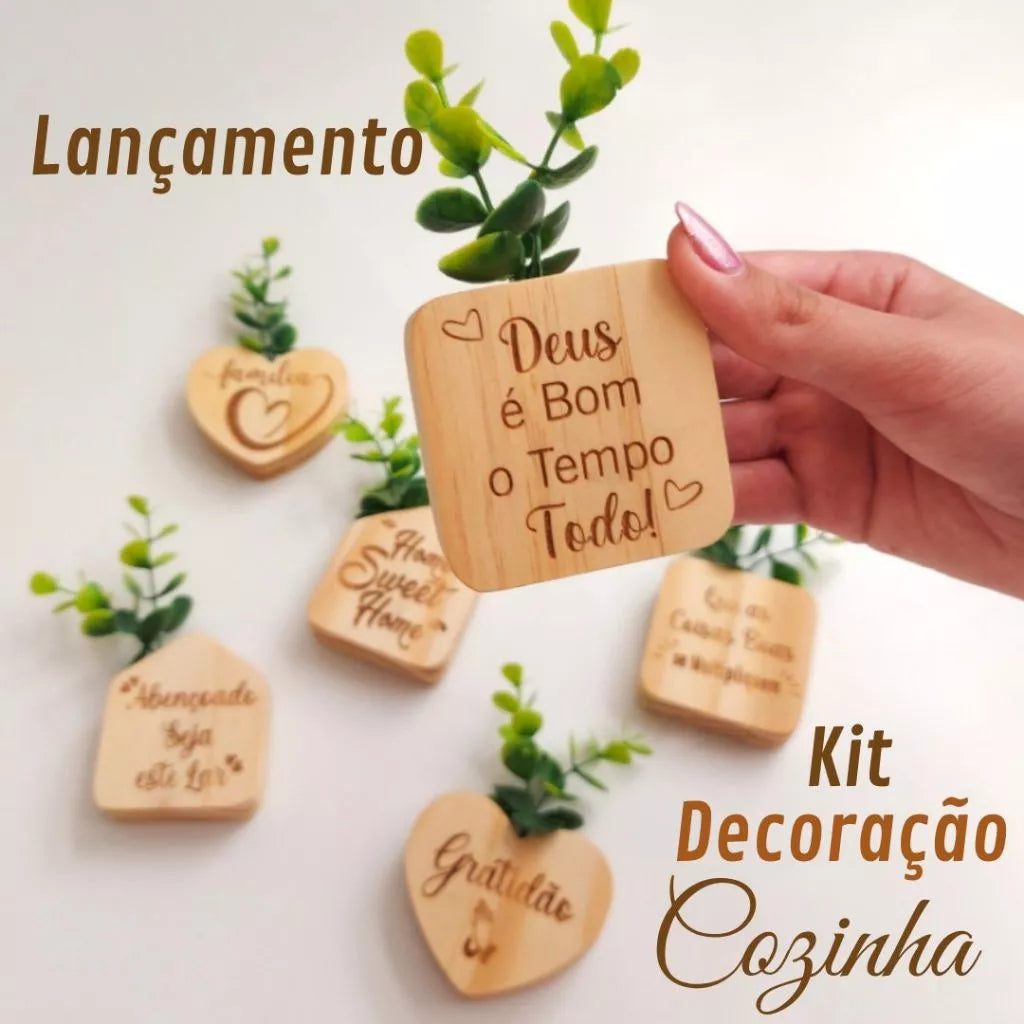 Kit Imãs de Geladeira em Madeira com Flores e Frases