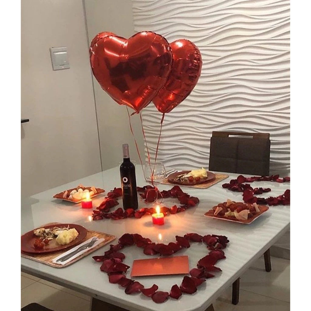 Kit Romântico 200 Pétalas Rosas Vermelhas + 03 Balões Coração Metalizado + 10 Velas Namorados