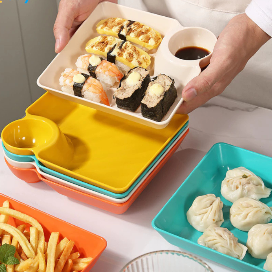 KIT com 4 Pratos de Petiscos com Molheira Integrada