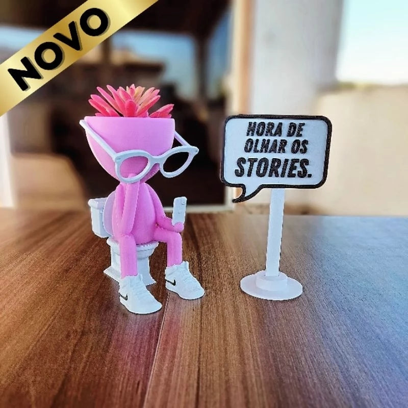 Vaso Decorativo Robert Plant no Banheiro com celular