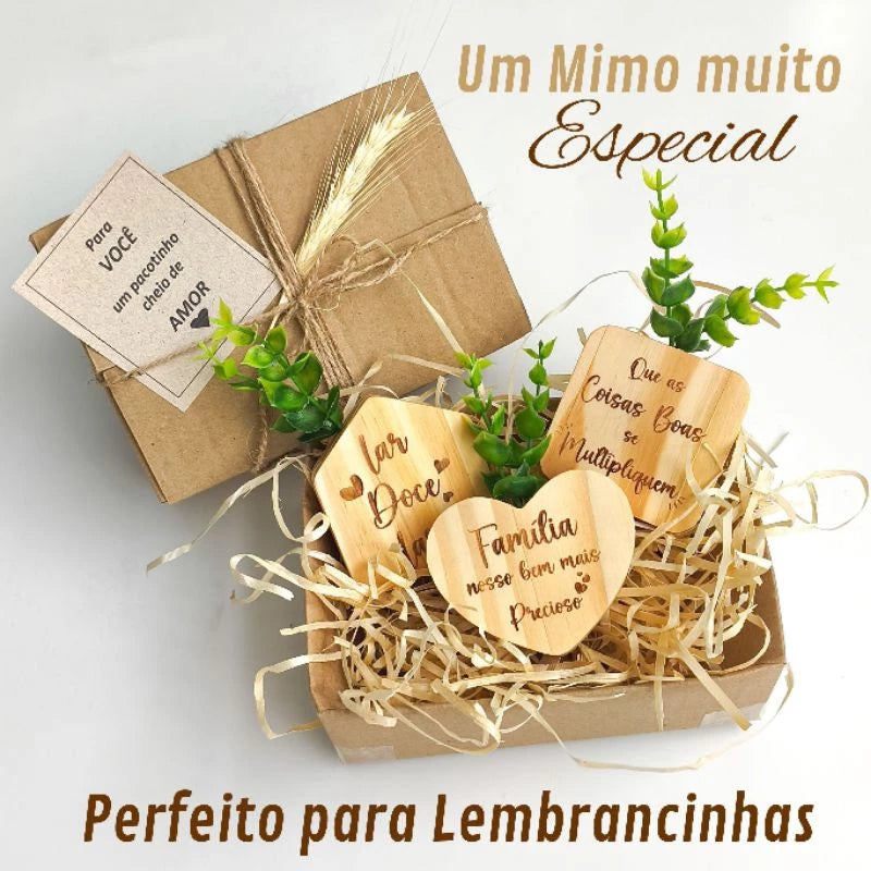 Kit Imãs de Geladeira em Madeira com Flores e Frases